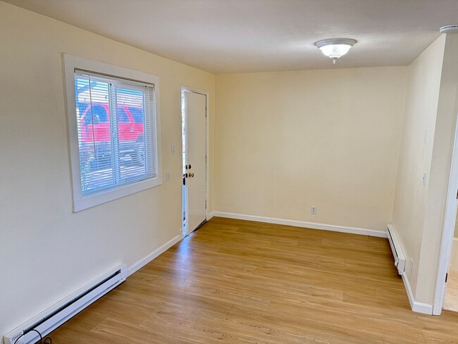 Photo - Updated Studio Apartment in Junction City!
