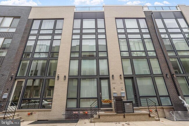 Building Photo - 1513 N Palethorp St Rental