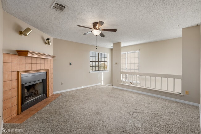 Photo - 12 Meadow Creek Dr