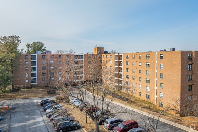Photo - Elmont Condominium