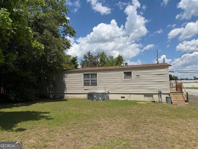 Photo - 530 E College St