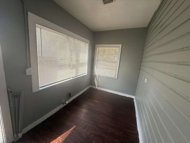 Photo - Beautiful Remodeled 4/1 Single Family Home in Lakeland