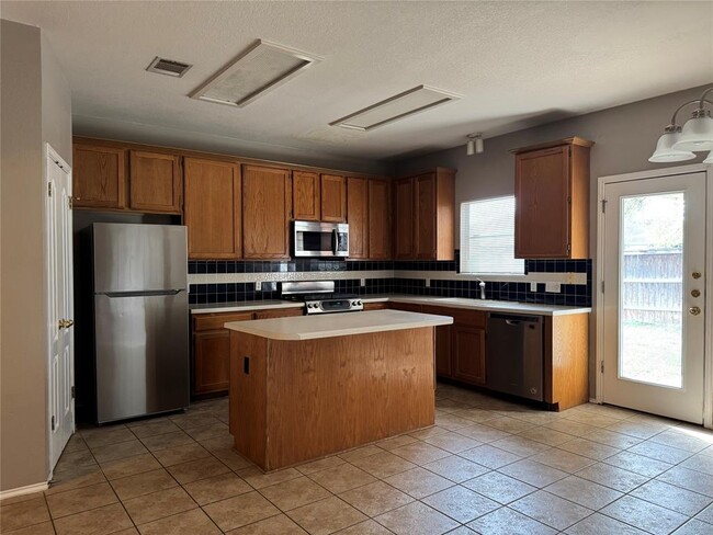 Photo - 8724 Barrow Glen Loop