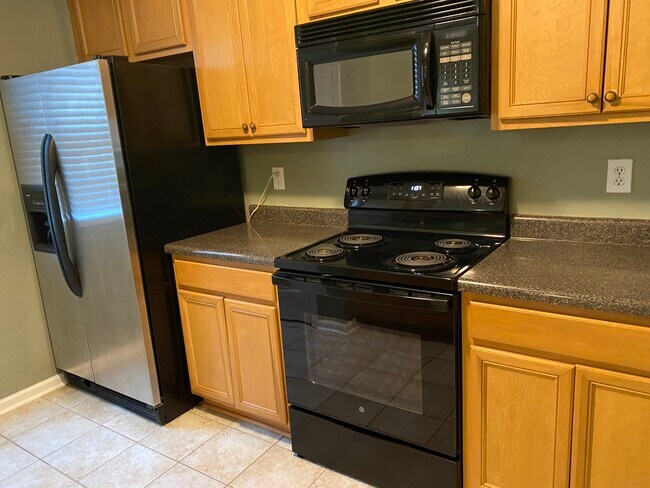 Photo - 125 Chastain Cir