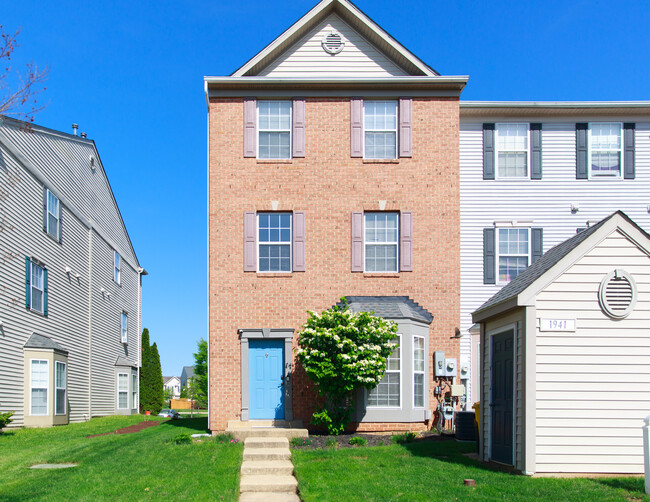 Photo - 1941 Camelia Ct Townhome