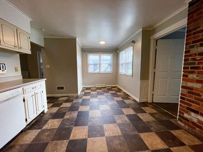 Photo - 824 W Wayne St Unit 828 W Wayne St.