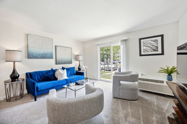 Building Photo - The Village At Voorhees Rental