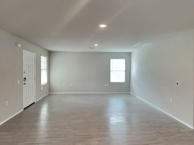 Photo - 13407 Ashworth Blvd