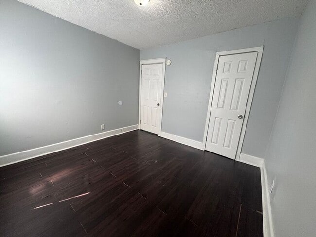 Photo - 918 9th Ave SE