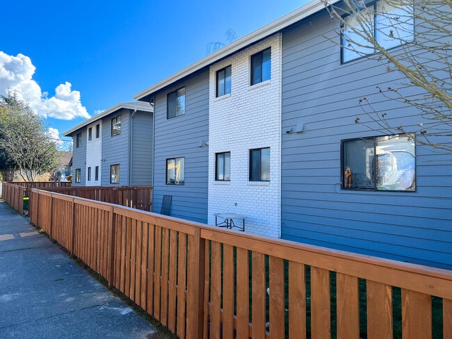 Building Photo - Arise Station Rental