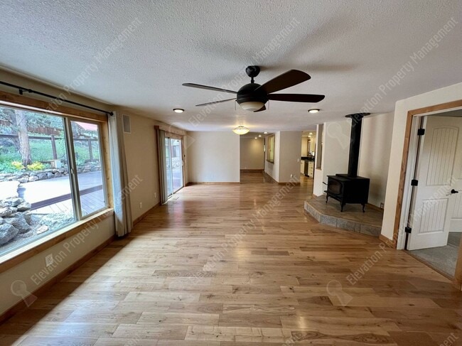 Photo - Inviting single-level home in forested SW Bend neighborhood