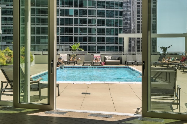 Photo - 340 E Ohio St