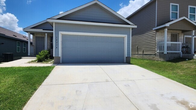 Building Photo - VIDA Subdivision-4bedroom 2bathroom Rental
