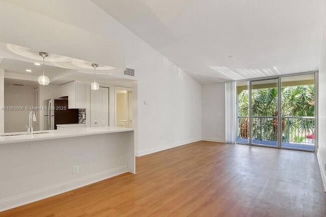Building Photo - 3605 NE 207th St Unit 3303 Rental