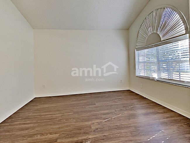 Photo - 8813 Scenic Vista Ct