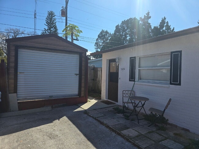 Photo - 2 bed, 2 bath duplex in New Port Richey