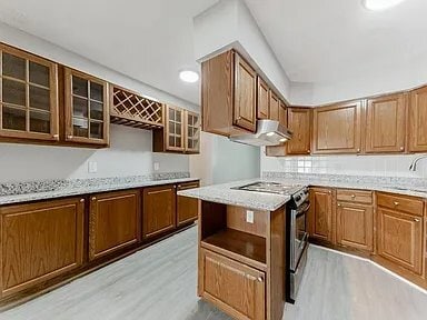 Photo - 9522 Trefore Ave