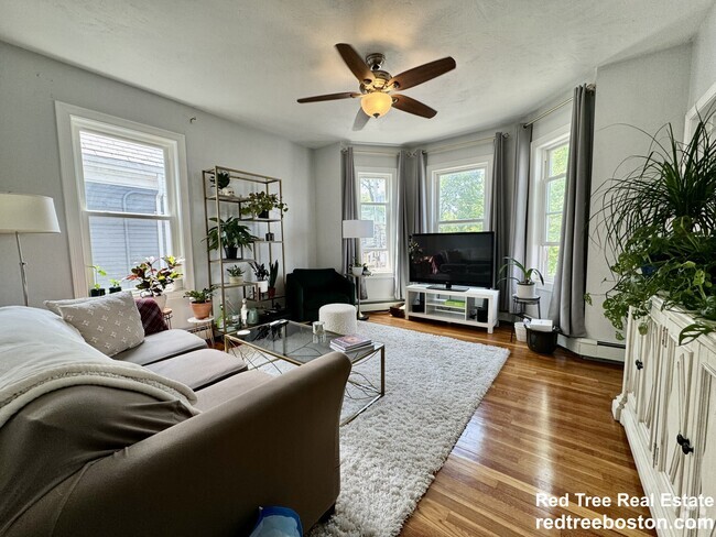 Building Photo - 46 Brookley Rd Unit 3 Rental