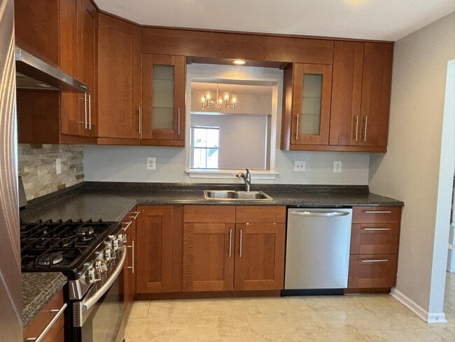 Photo - 4666 Louise St Claire Dr