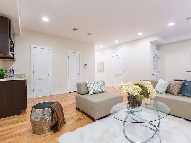 Photo - "Spacious Urban Living: Luxurious 4-Bed, 4-Bath Duplex in the Heart of Washington, DC!"