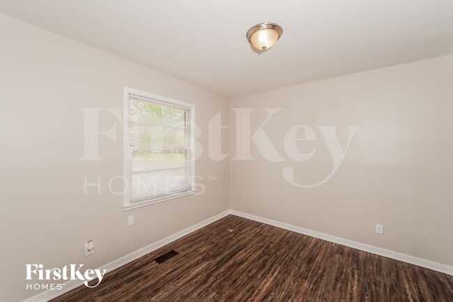 Photo - 508 26th Ave NE