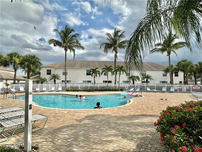 Photo - 3627 Pine Oak Cir