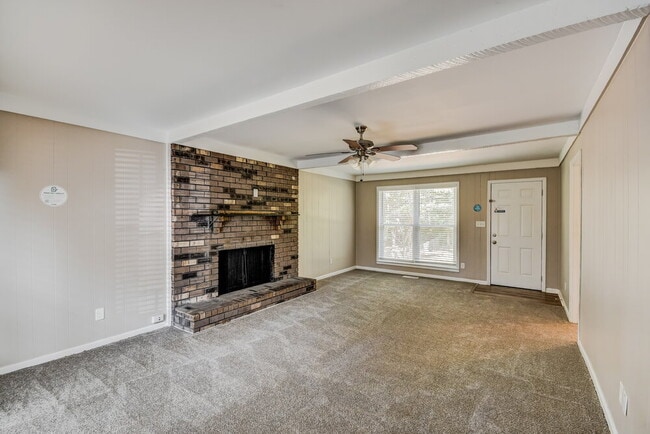 1541 Cedargate Cir