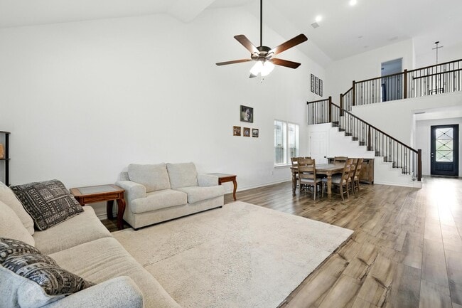 Photo - 15727 Rosemary Hl Ln