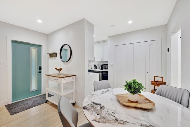 Photo - 934 NW 4th Ave Unidad 2