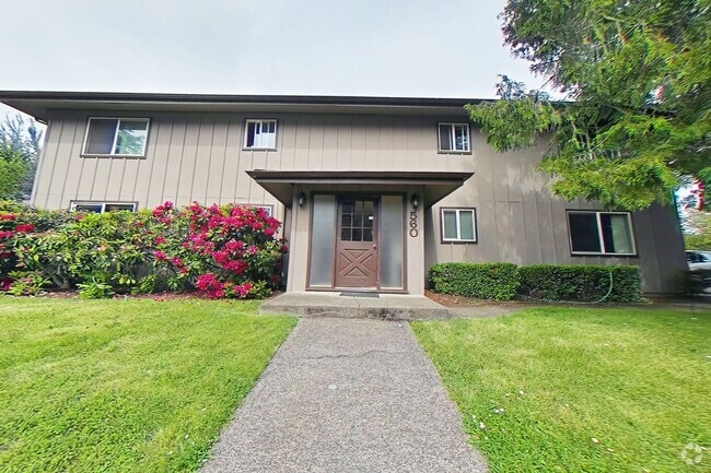 Building Photo - 2 Bedroom Apartment ~ Close to Campus Unit 560 NW 19th #2