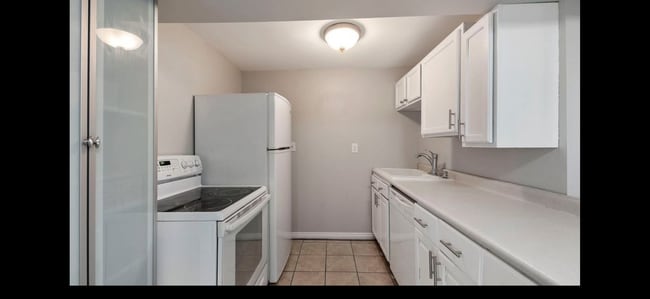 Photo - 1532 S 200 E