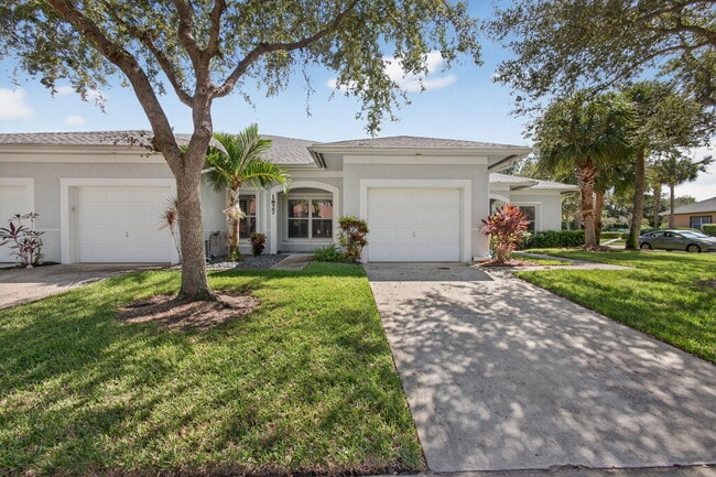 Building Photo - 1827 Pelican Dr Unit 2