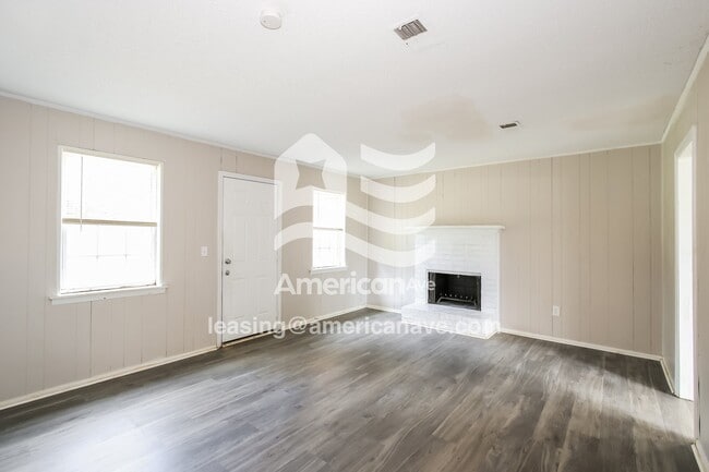 Photo - 2227 Cassell St