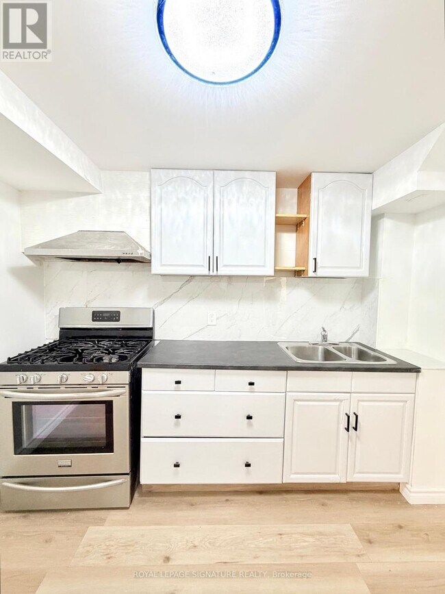 Photo - 41 Broadbridge Dr