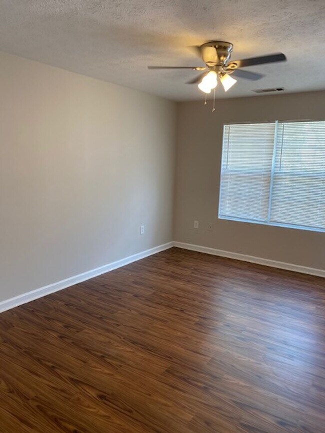 Photo - Cute Two Bedroom/1.5 Bath Close to Downtown Villa Rica