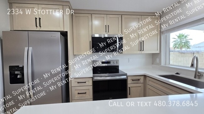 Building Photo - 2334 W Stottler Dr