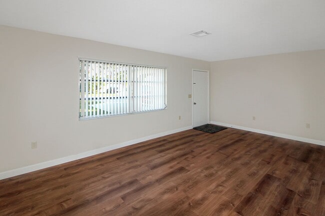 Photo - South Venice Annual Home for Rent