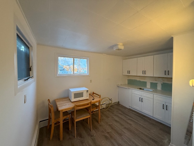 Photo - 231 US-6 Unit 1 bedroom