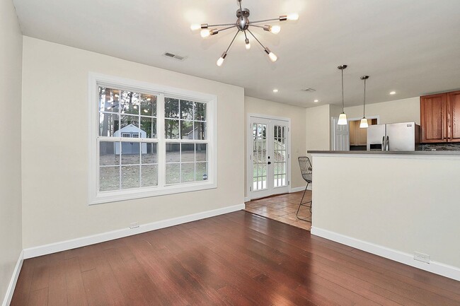 Photo - Welcome home to the popular Crossings neig...