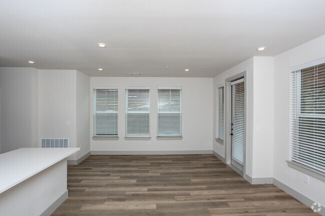 2 habitaciones, 2,5 baños - 140 m² - Sala de estar - Everbloom