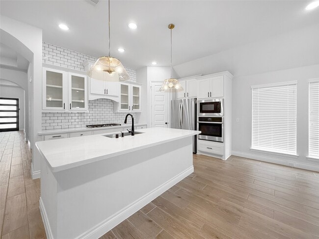Photo - 28173 Knight Peak Dr