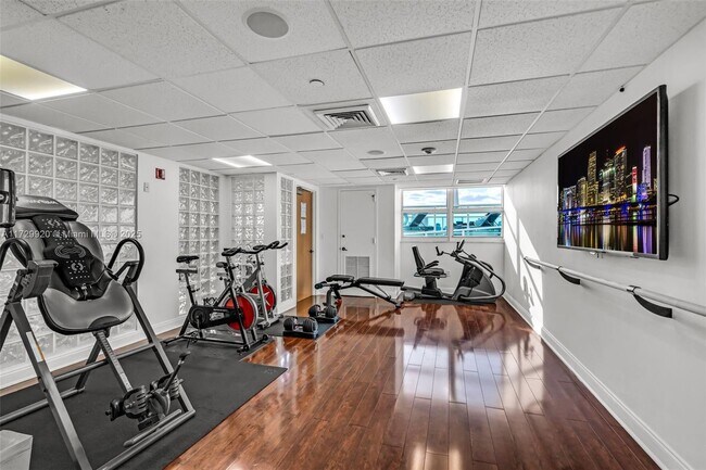 Photo - 650 West Ave Unit 003112