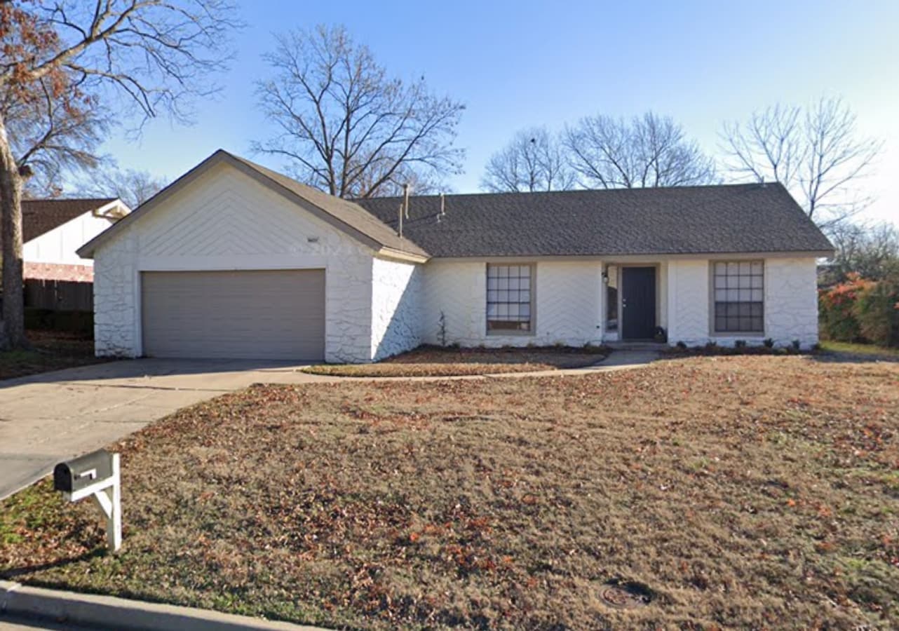 Solid 3 bedroom 2 bath home in Tulsa! - Solid 3 bedroom 2 bath home in Tulsa!