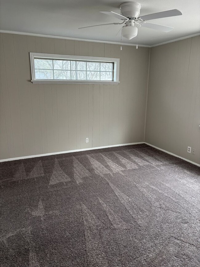 Photo - 4/2 on Washington St in Sherman!