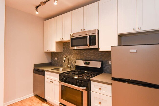 Photo - 2837 W Palmer St Unidad 3-G