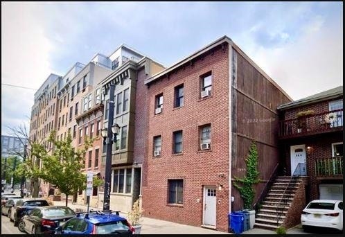 Photo - 136 Essex St Unidad 3