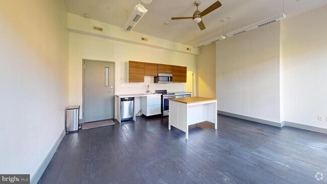 Building Photo - 914 St Paul St Unit 2F Rental