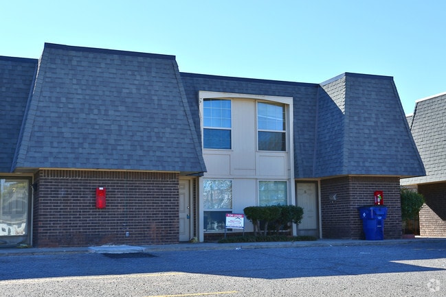 Photo - Nichols Hills Townhomes
