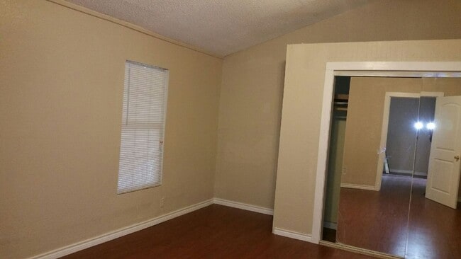 5410 Congo Ln Unidad 2