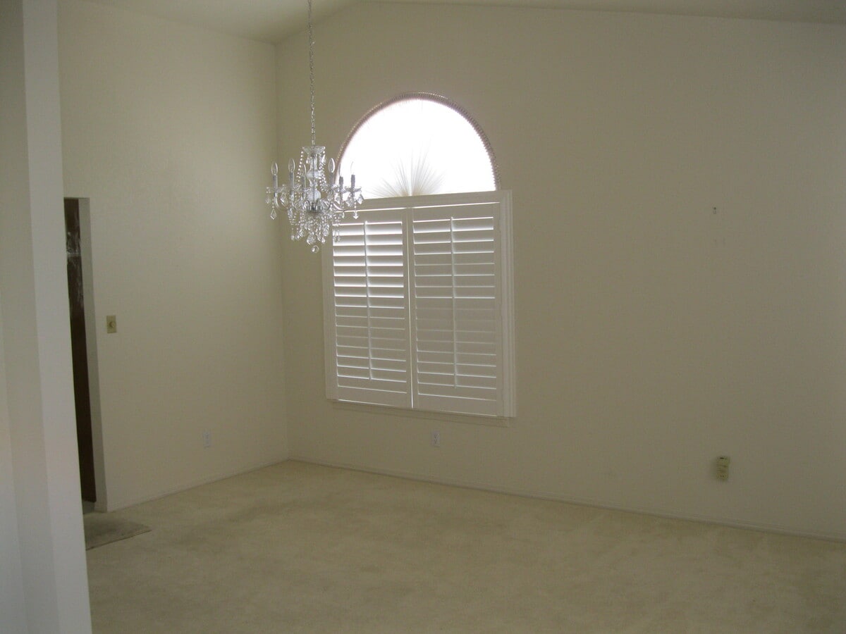 Photo - Beautiful 3 Bedroom Home! Available Now!